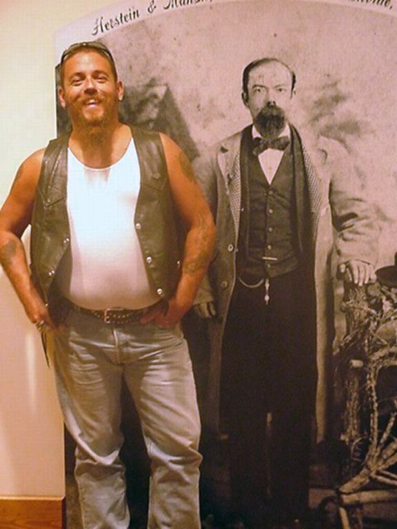 Bubba poses with Jack Daniels Bubba poses with Jack Daniels